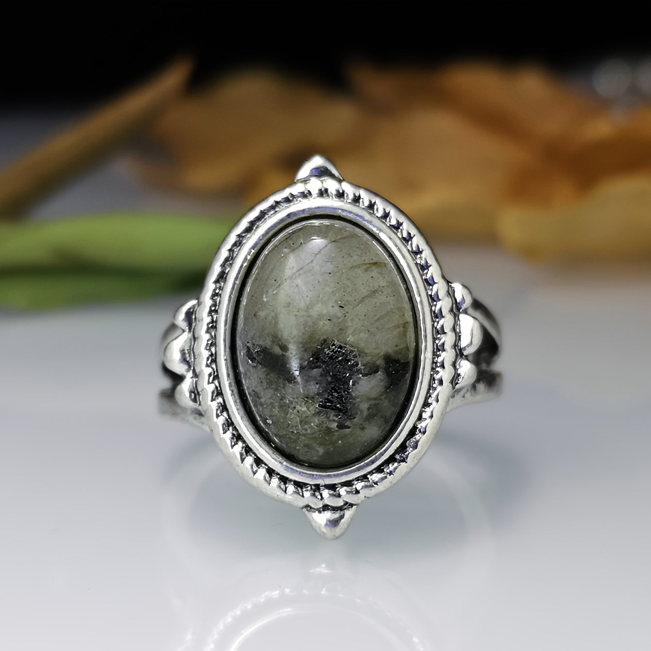 Spectaculaire Bague Intemporelle de Style Vintage
