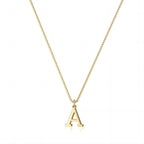 Collier avec des initiales de lettres d'amour