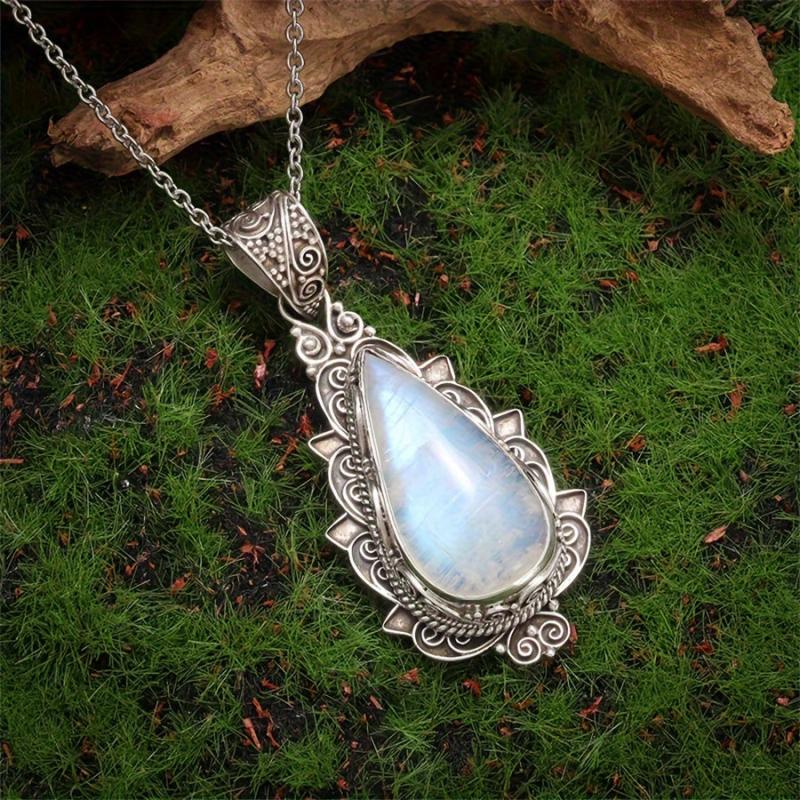 Collier Pendentif en Pierre de Lune Vintage