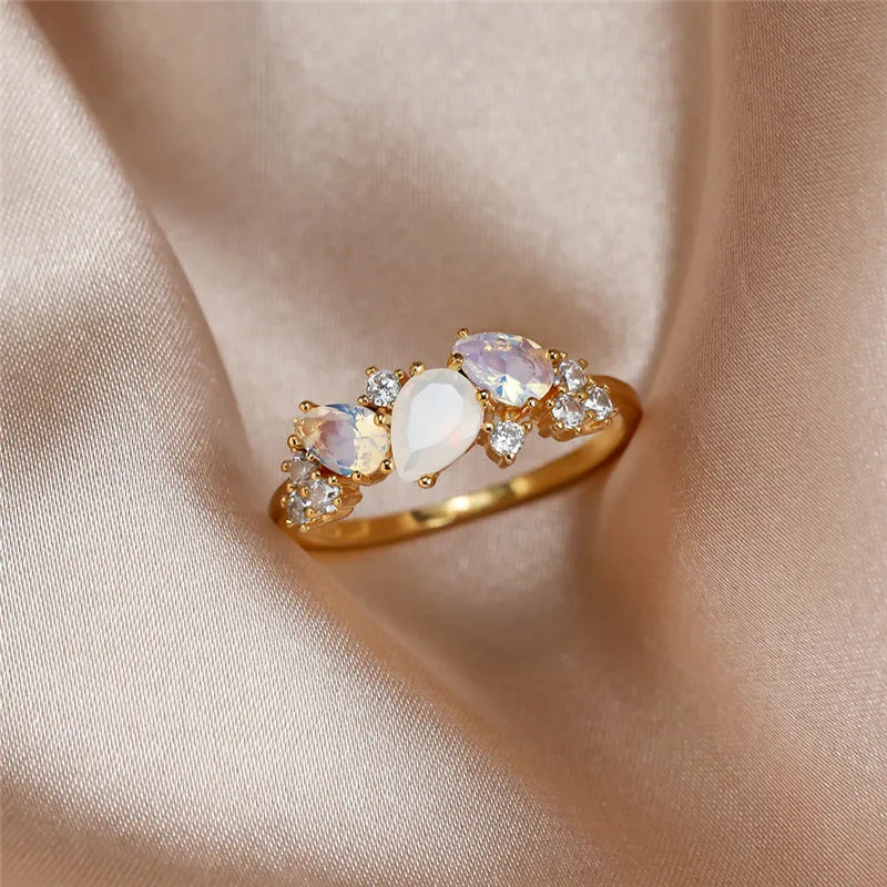 Bague en pierre de lune éclatante