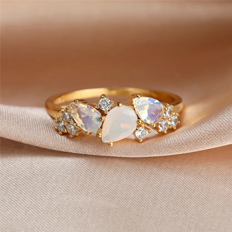 Bague en pierre de lune éclatante