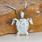 Collier Pendentif Tortue en Opale de Feu Verte Vintage