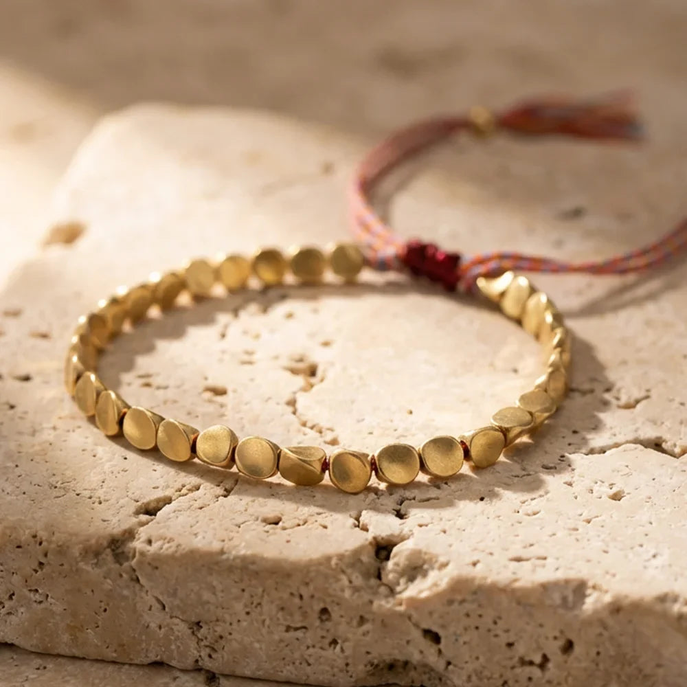 Bracelet "Bouclier Tibétain" en Perles de Cuivre