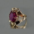 Bague en cristal de grenat en or vintage
